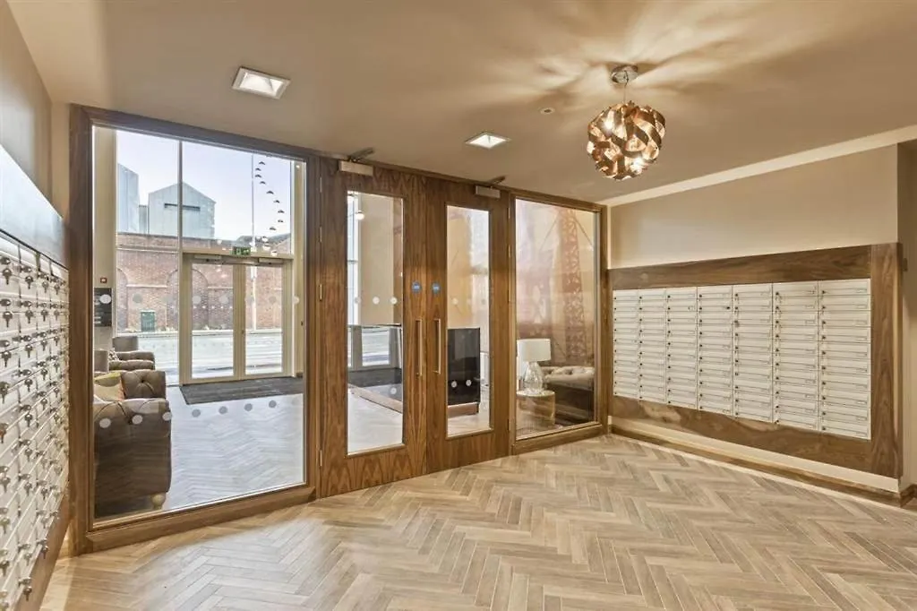 5 Star City Centre Apartment Белфаст Великобритания