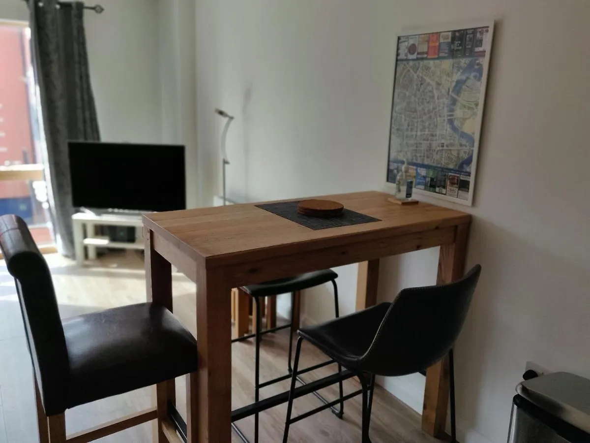 5 Star City Centre Apartment Белфаст Великобритания